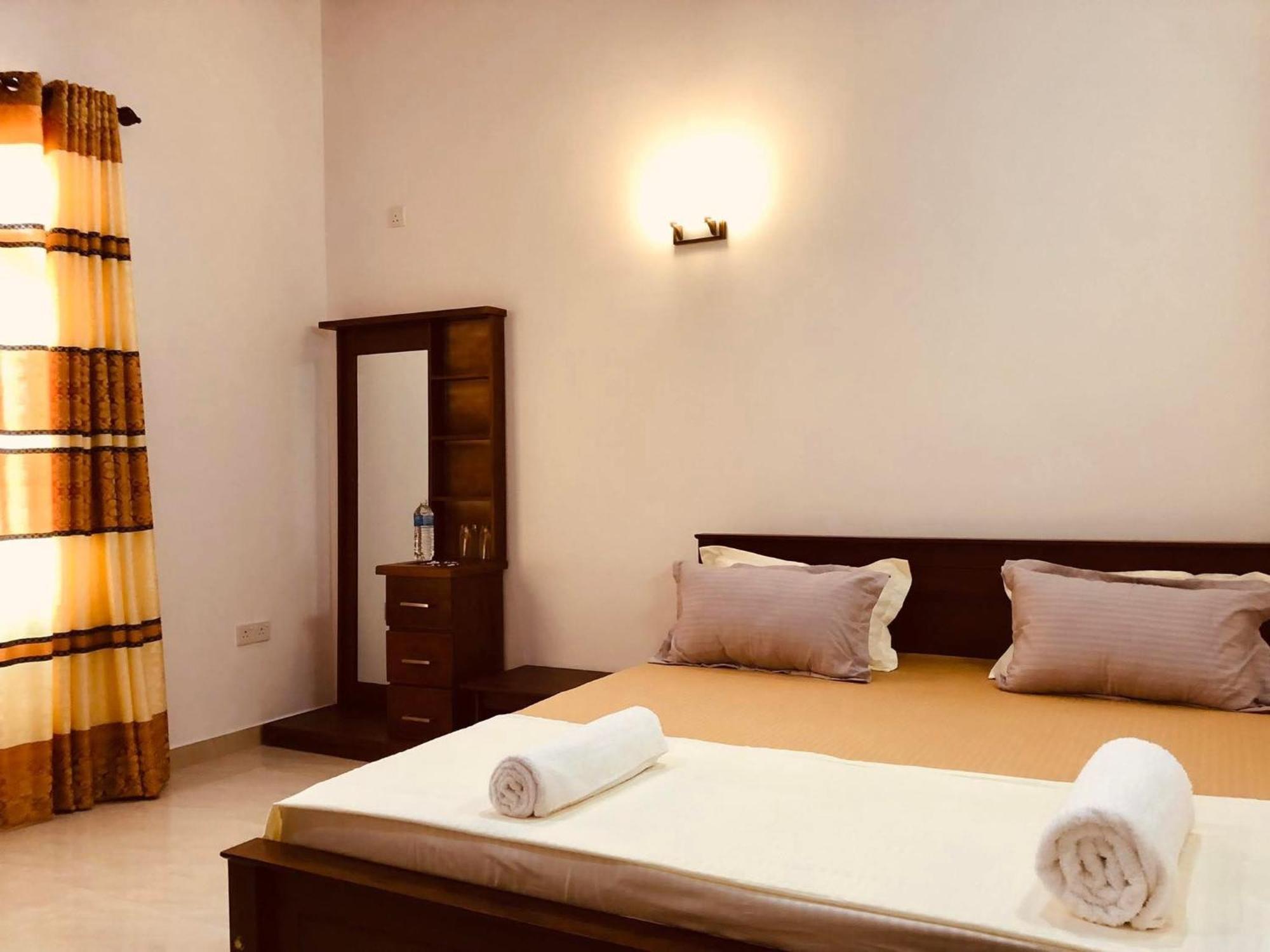 Ahasna Airport Villa Негомбо Экстерьер фото