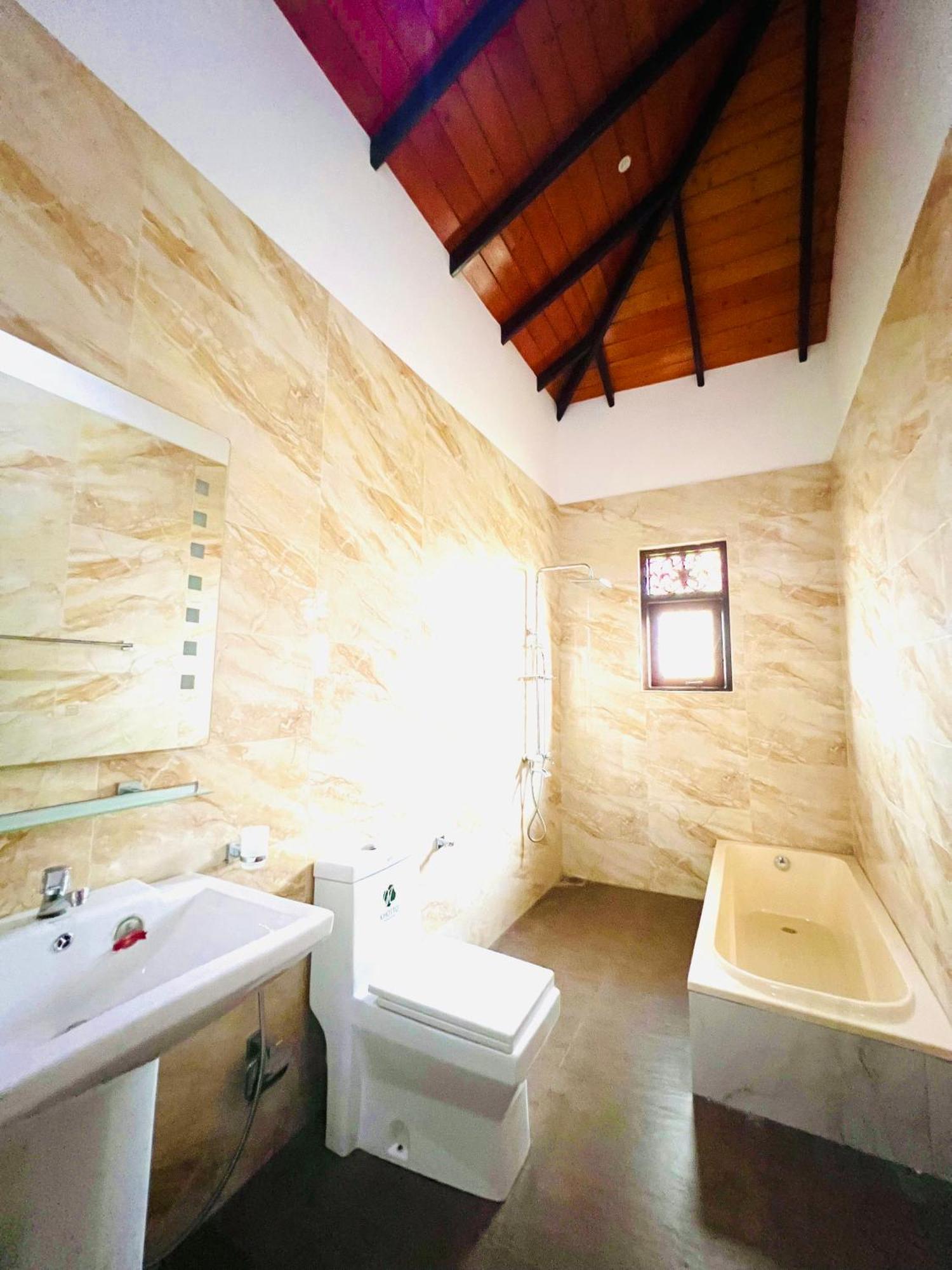 Ahasna Airport Villa Негомбо Экстерьер фото