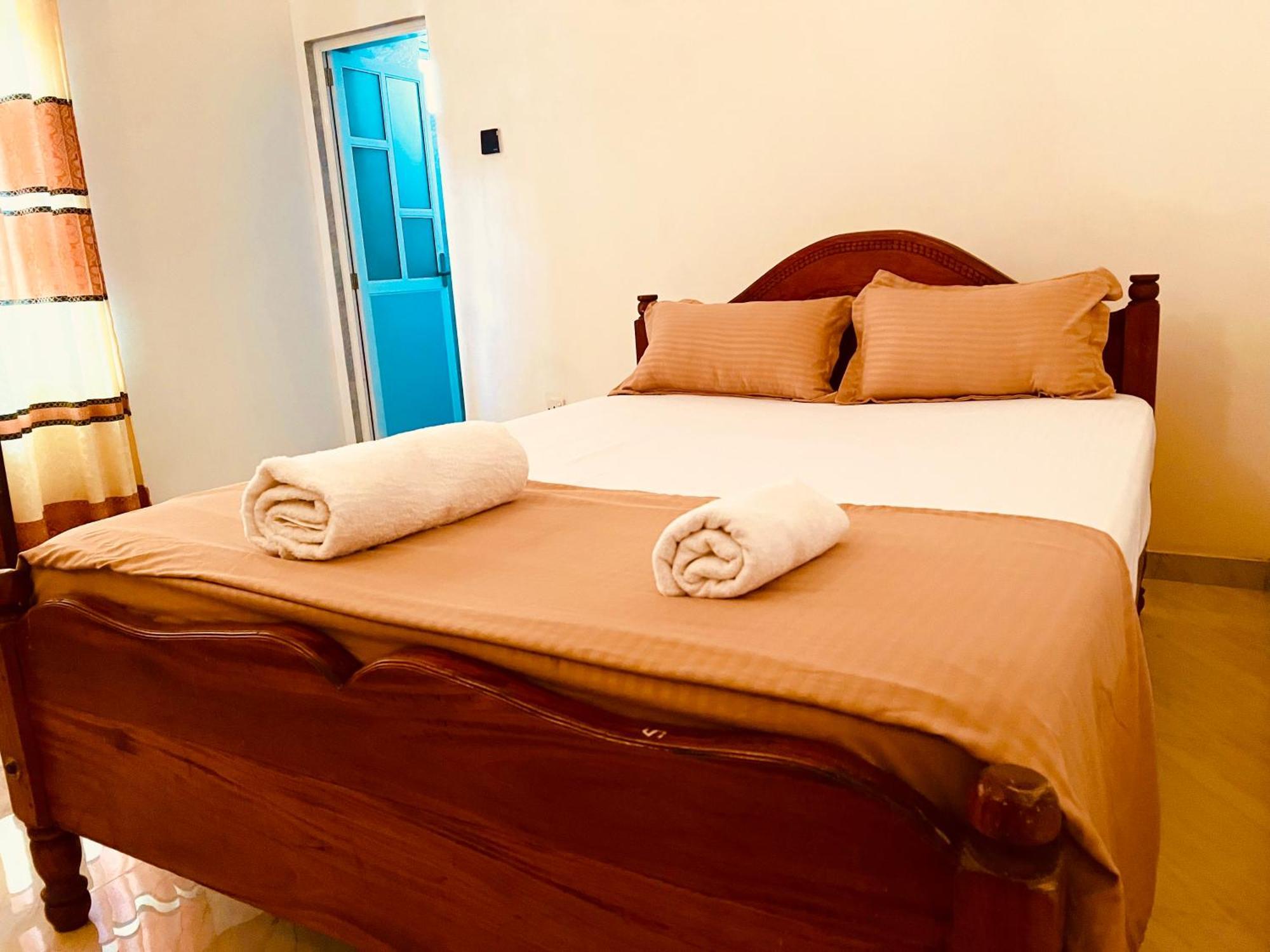 Ahasna Airport Villa Негомбо Экстерьер фото